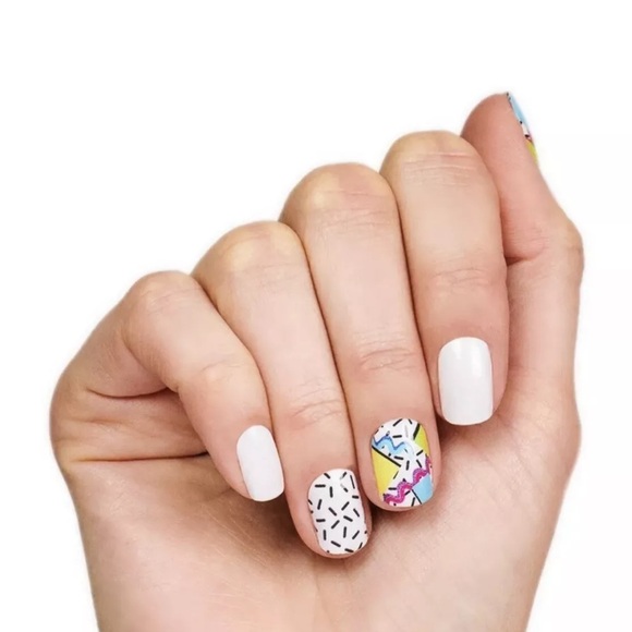 *Retired* Color Street: Totally Rad | 80s Retro White Black Squiggle Shapes Blue - Picture 11 of 14